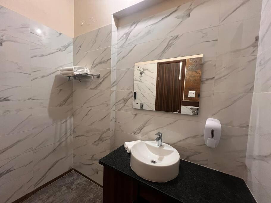 5Bhk Home Away From Home At Ranjit Avenue Amritsar Exteriér fotografie