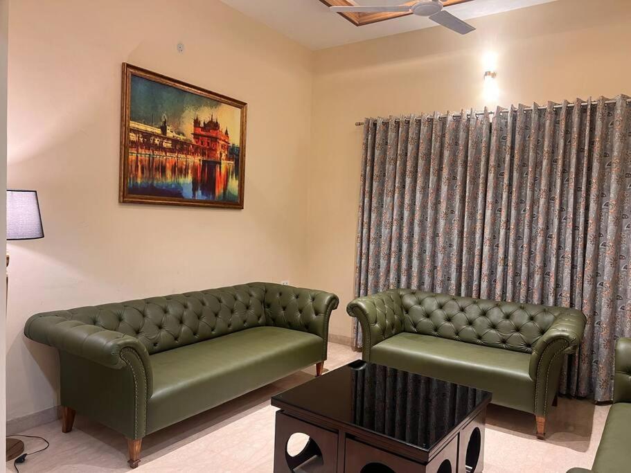 5Bhk Home Away From Home At Ranjit Avenue Amritsar Exteriér fotografie