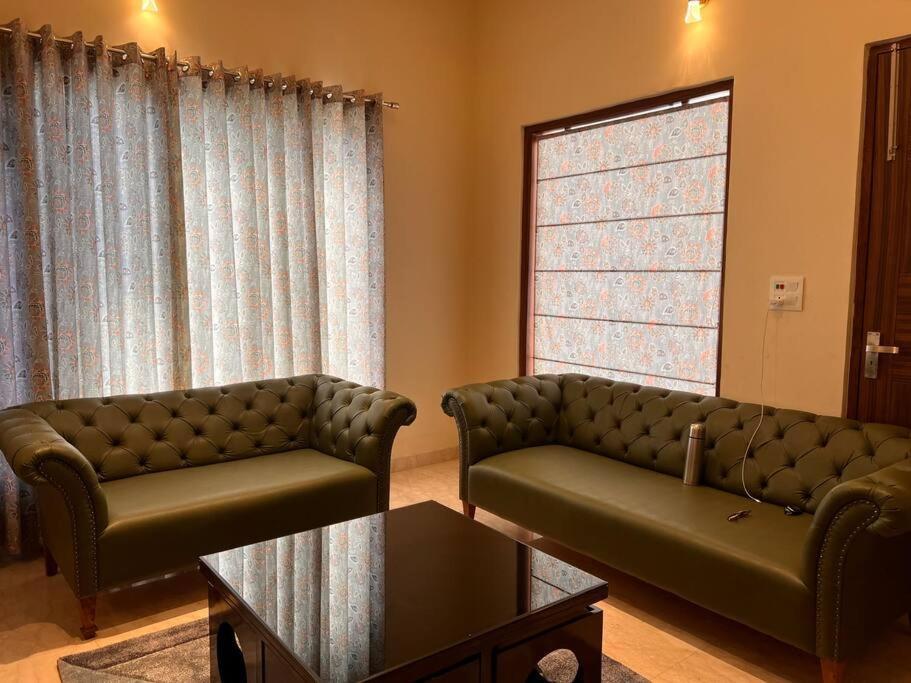 5Bhk Home Away From Home At Ranjit Avenue Amritsar Exteriér fotografie