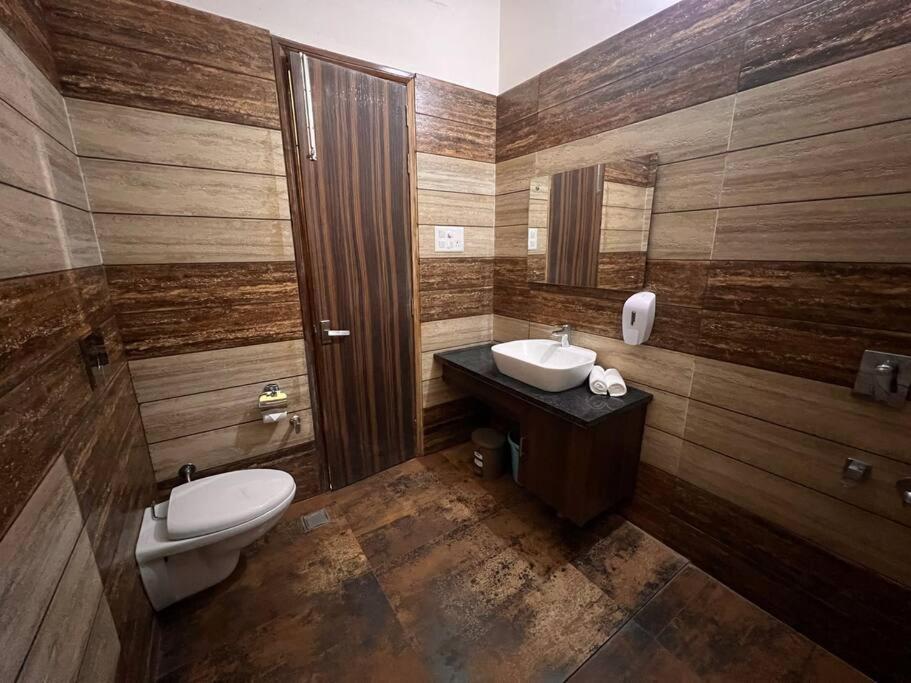 5Bhk Home Away From Home At Ranjit Avenue Amritsar Exteriér fotografie