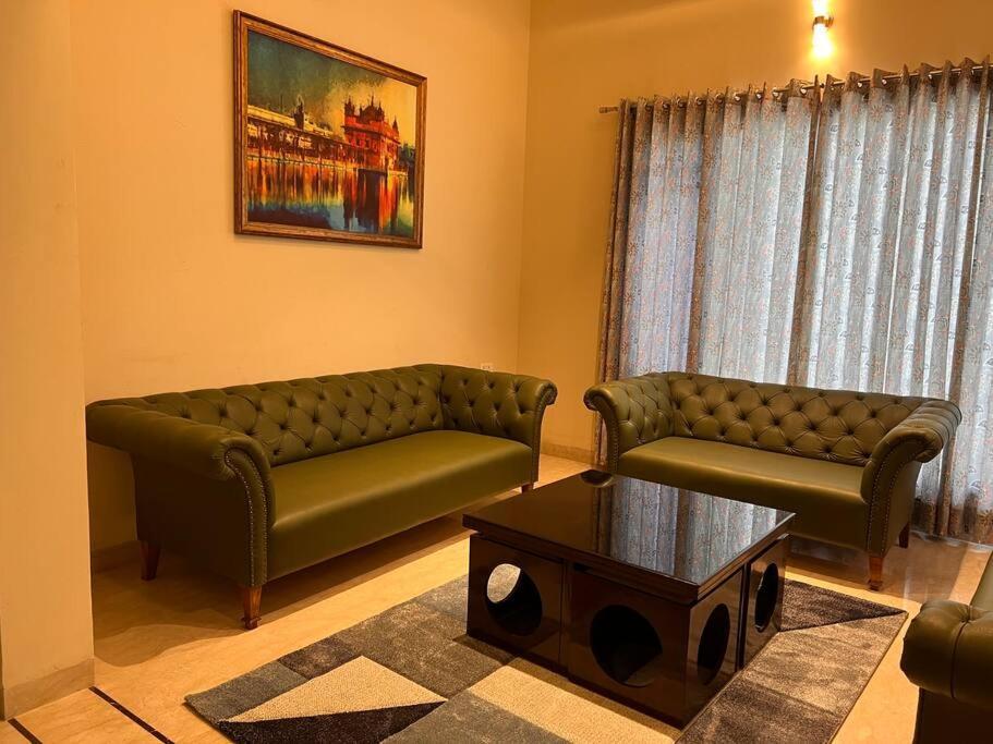 5Bhk Home Away From Home At Ranjit Avenue Amritsar Exteriér fotografie