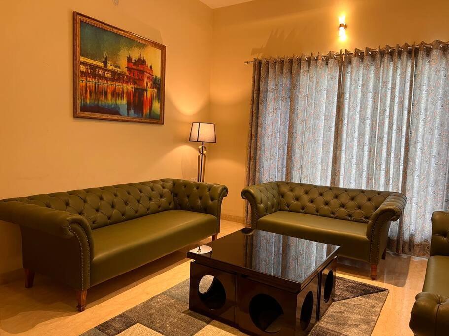 5Bhk Home Away From Home At Ranjit Avenue Amritsar Exteriér fotografie